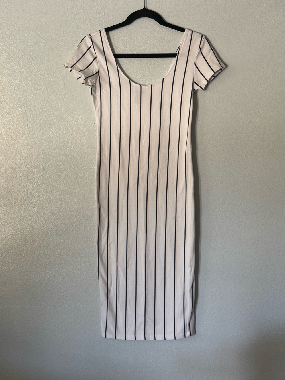 Forever 21 Black & Blush Pink Striped Bodycon Maxi Summer Dress- Size Small